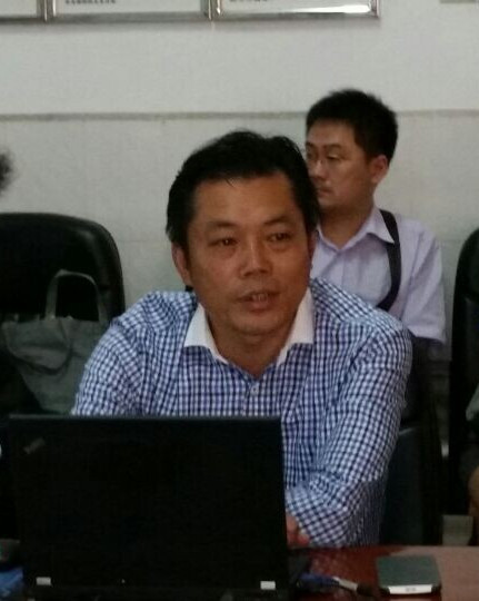 船山学院党委书记龙志坚